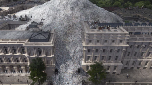 plastic mountain on westminster
