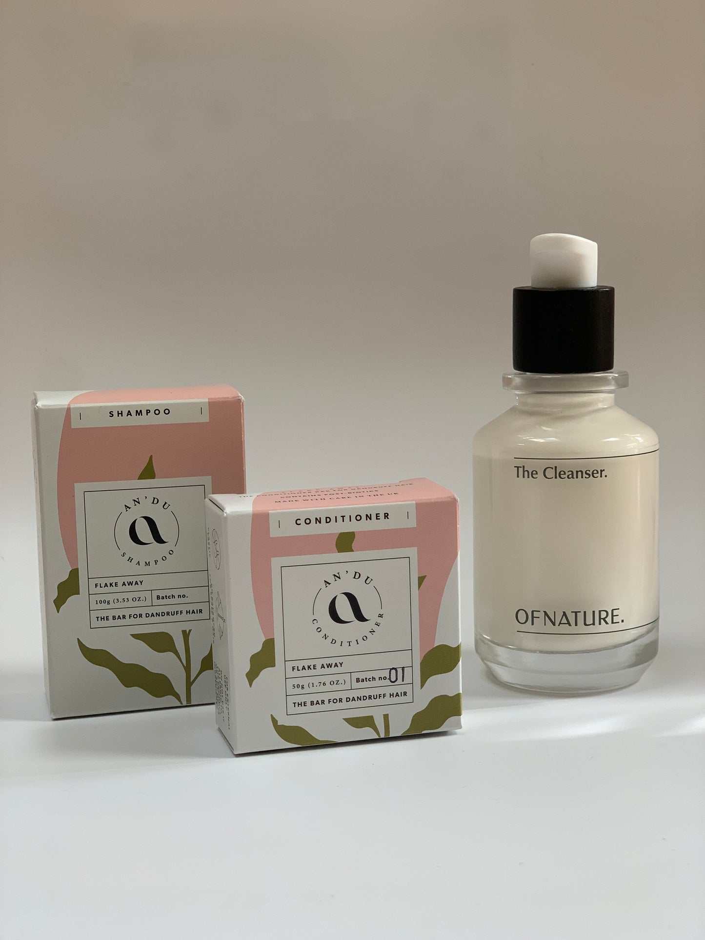 An'du x Of Nature Mother's Day Gift Box (Shampoo + Conditioner + Cleanser/ Day Cream)
