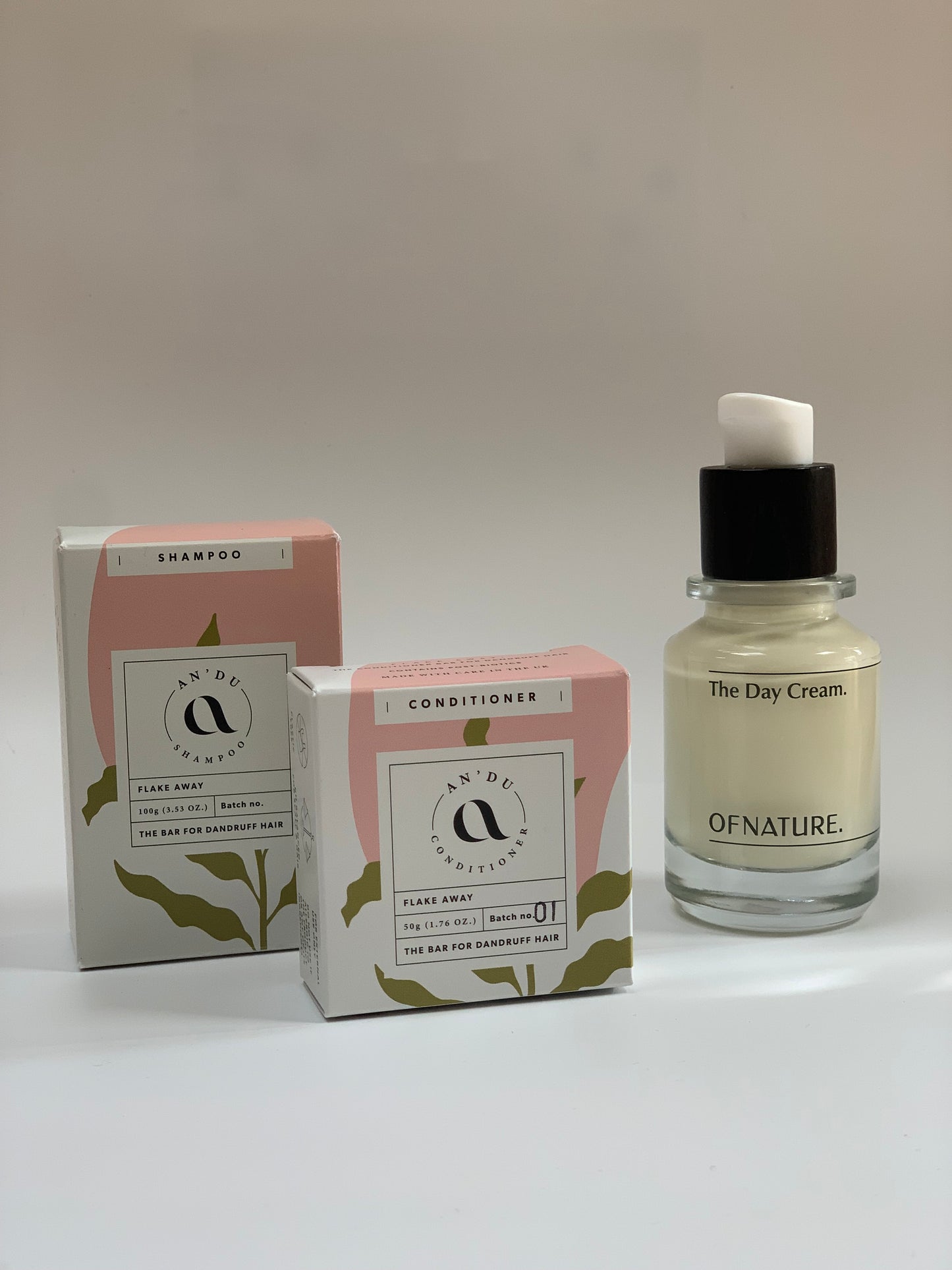 An'du x Of Nature Mother's Day Gift Box (Shampoo + Conditioner + Cleanser/ Day Cream)